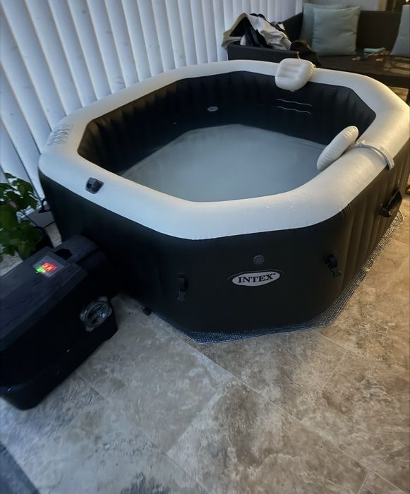 Intex PureSpa Bubble Jet jacuzzy 4 persoane