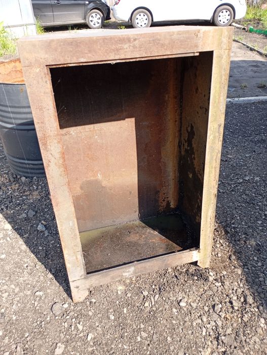 Продам сейф для коптильны само то