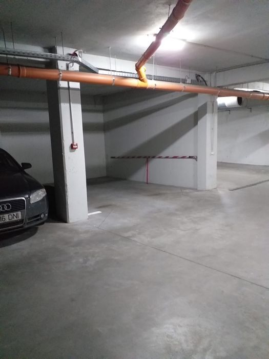 Inchiriez parcare subterana