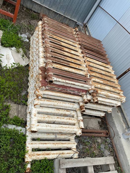 Продам чугунные батареи б/у