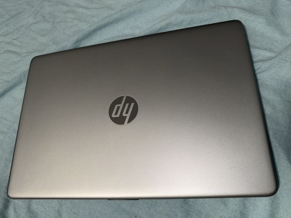 Laptop HP 15s-fq2039na