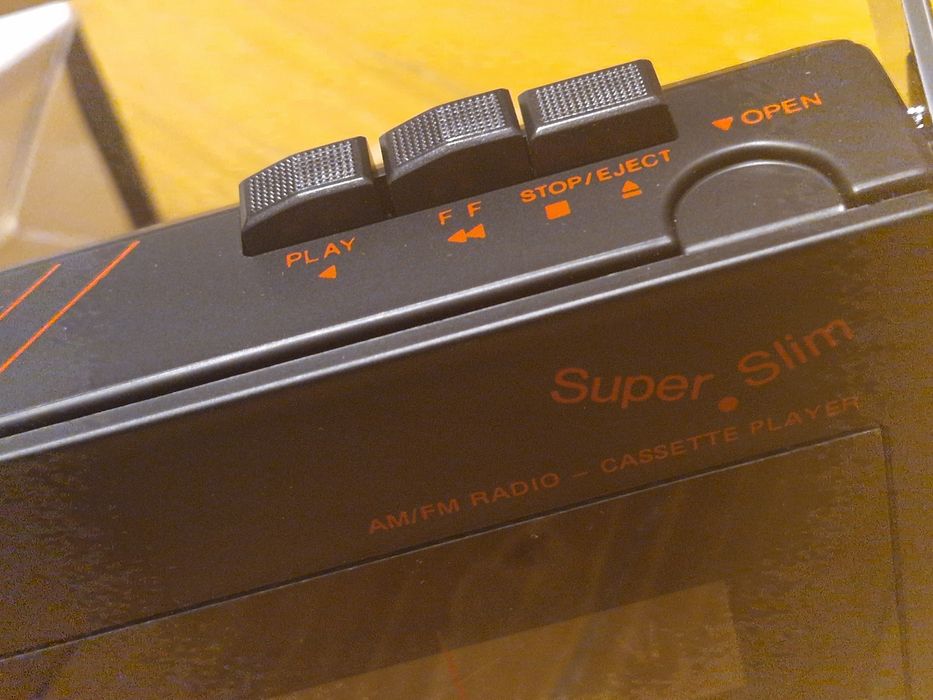 Radiocasetofon INTERNATIONAL FX 18 Super Slim