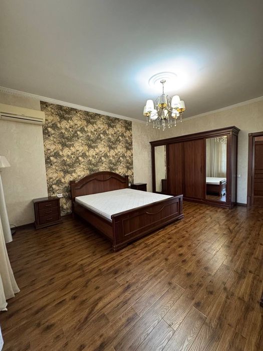 Ул. Бабура новостройка 3/2/5 (150м2)