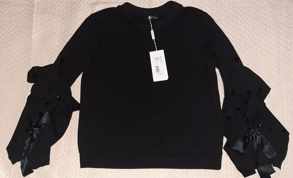 Bluza marimea 40 noua cu eticheta marca  Gizia
