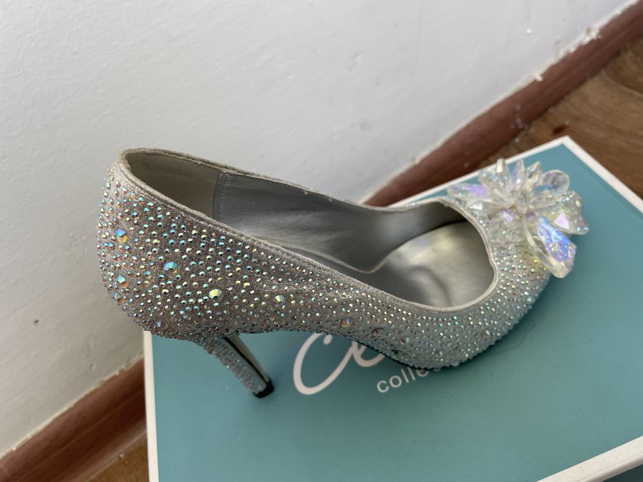 Туфли сатылады 1рет свадьбада киілген