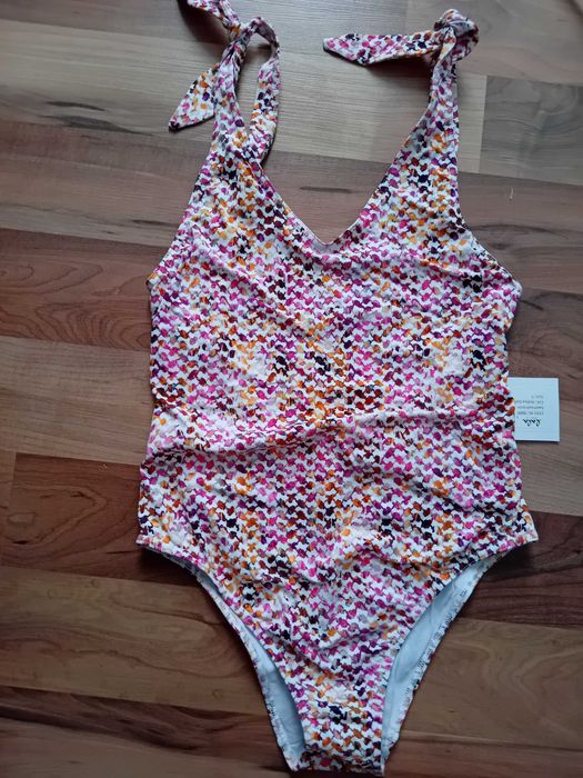 Нови цели бански