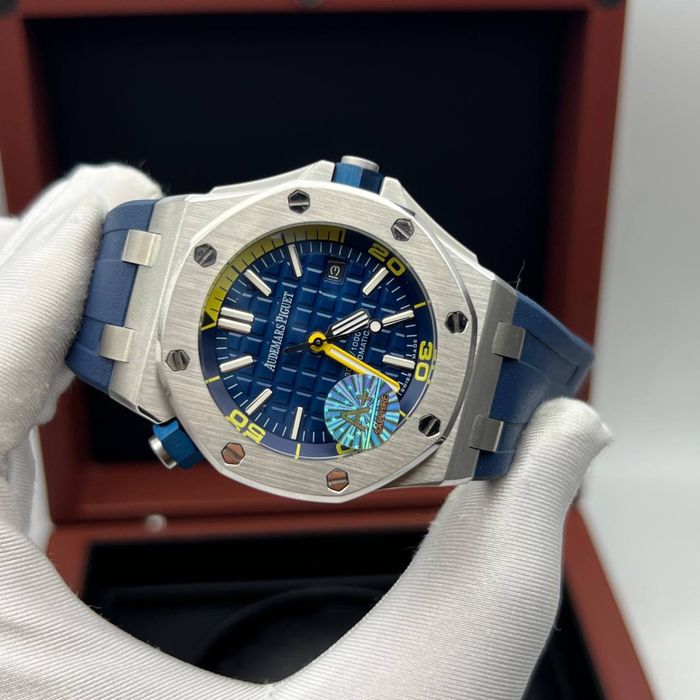 Ap royal oak diver blue dial rubber