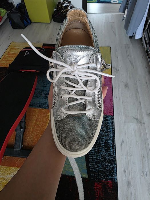 Vand adidasi Giuseppe Zanotti