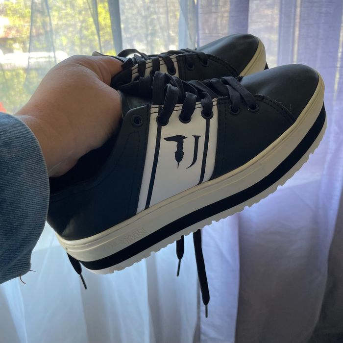 TRUSSARDI дамски маратонки 37