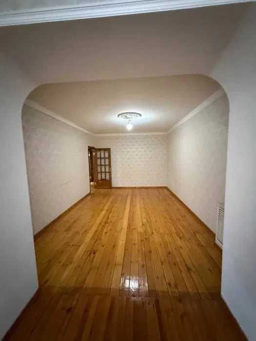 Эльбек 3/2/4 77-серия Кирпич 2-балкона Срочно 83квм