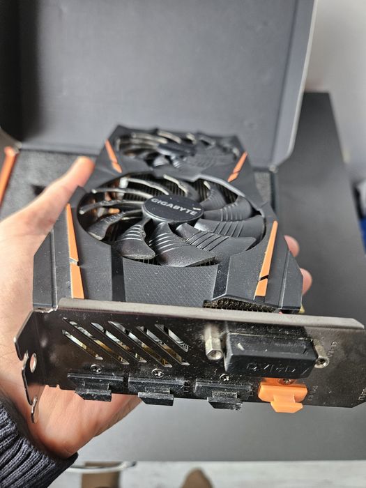 Видеокарта rx580/4GB/RGB LED