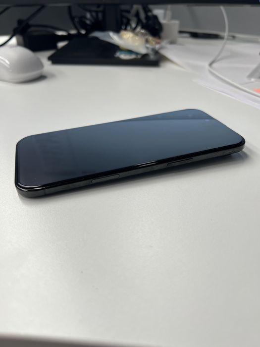 Продам iPhone Air (17)