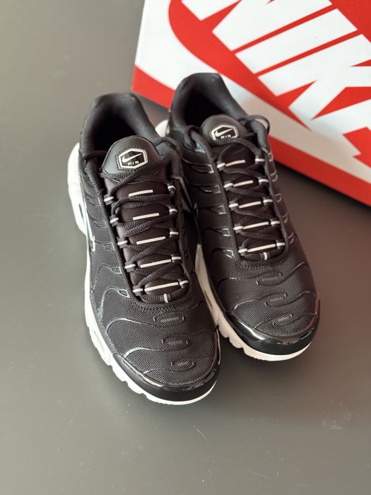 adidasi Originali Nike Air Max Plus TN , noi cu cutie