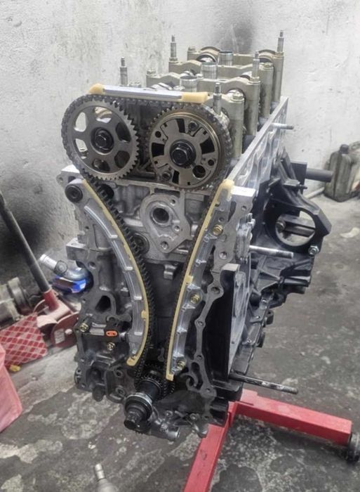 Honda K20 двигател и много части!