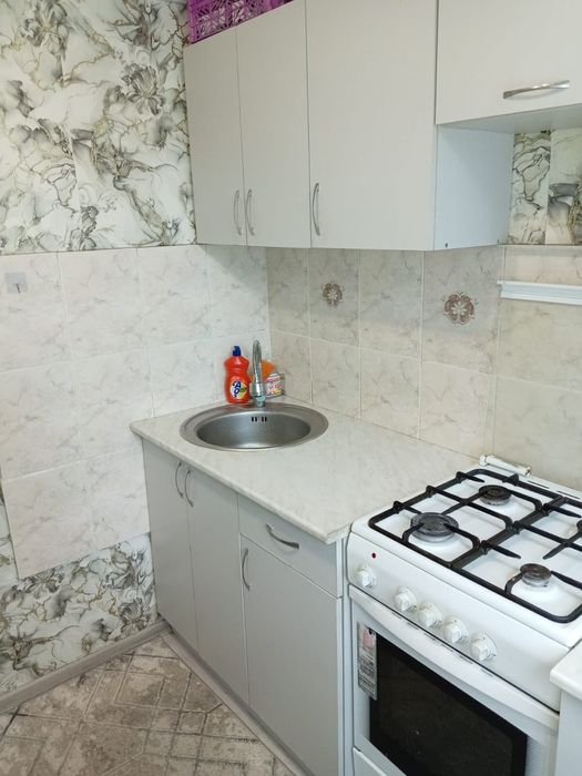 Продам 2хком квартиру район Айсберга.