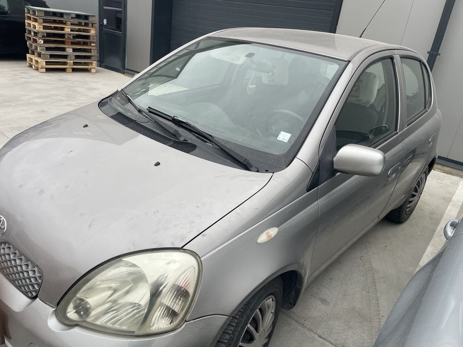 Toyota Yaris 1.4 d4d  FACE 75 кс 06/2003г На части