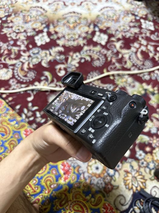 Sony a6300 sotiladi