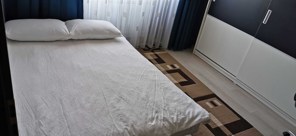 Apartament 3 camere zona Decebal/Vladimirescu Oradea, complet utilat