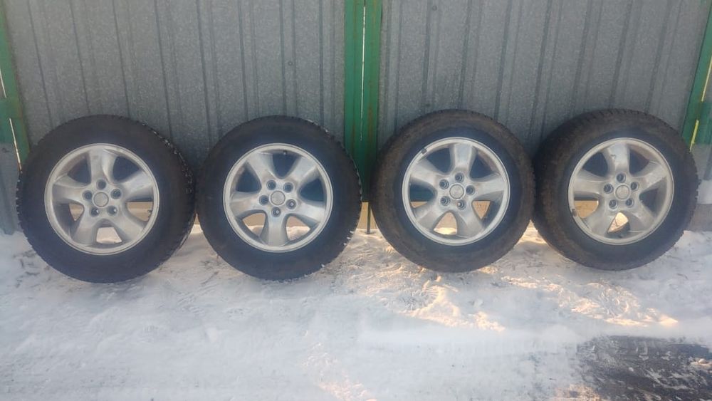 Продам резину зимнюю с дисками