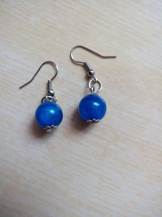 Lot cercei, cutie de bijuterii