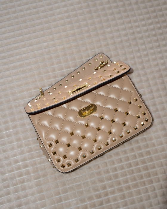 Чанта по модел на valentino garavani