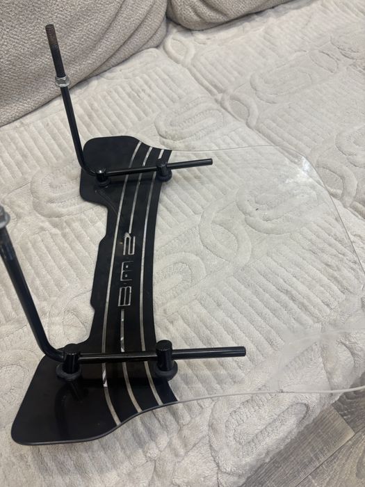 Лобовое стекло на скутер