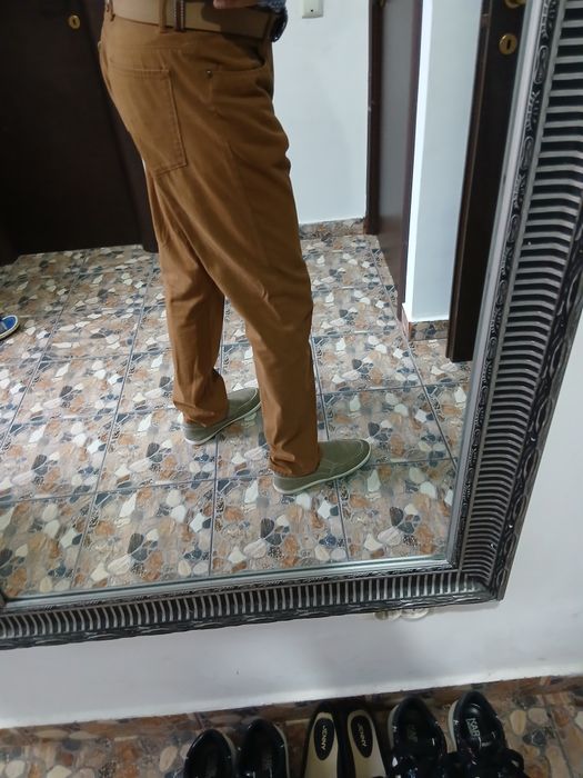 Pantalini barbati material denim masura 40/34 nou nouti, nepurtati niciodata, fara eticheta.