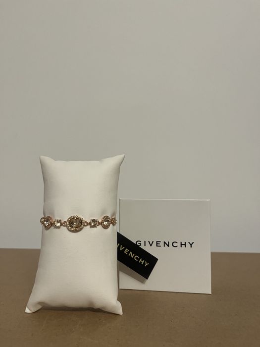 bratara givenchy