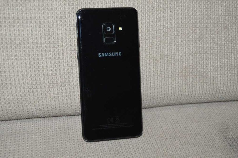 Samsung Galaxy A8 2018 32Gb Dual sim Super Amoled