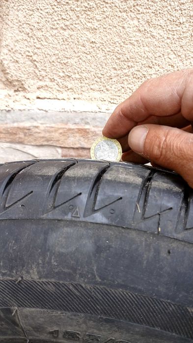 Продавам 4 бр гуми Бриджстоун 185/65/15 летни 150 лв.