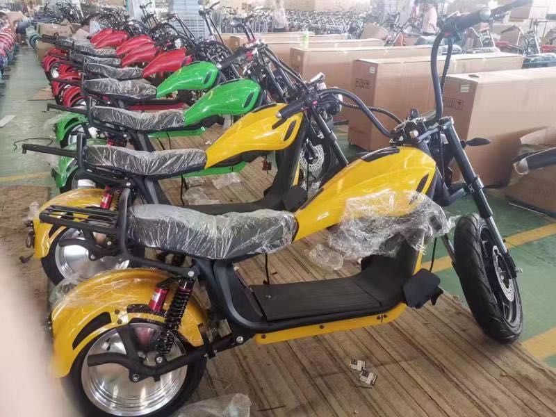 Scuter Electric Diverse Culori