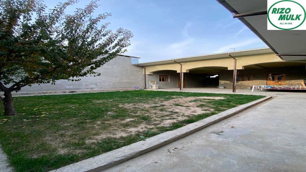 Назарбек Харакатда ховли сотилади. NR494/106