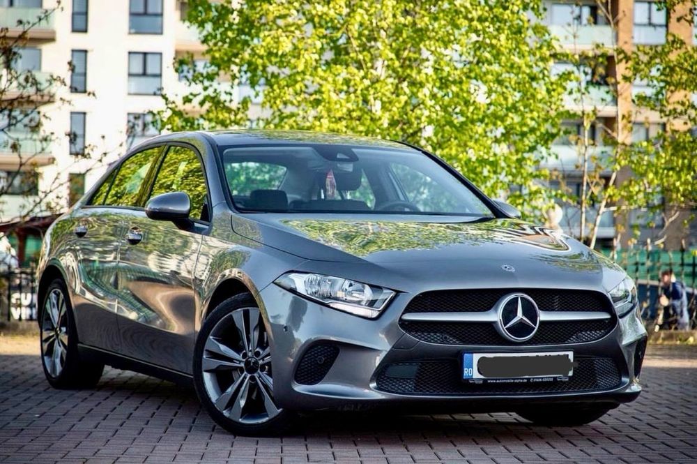 Vand Mercedes Benz A class berlina  2019 proprietate personala