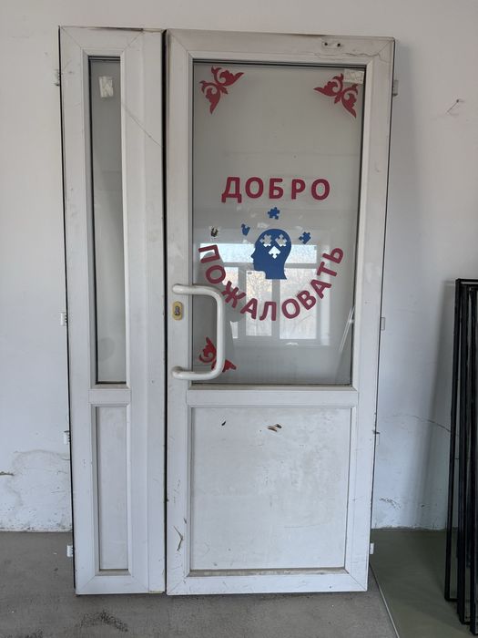 Продам  дверь пластикувую