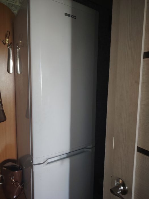 Продам холодильник.