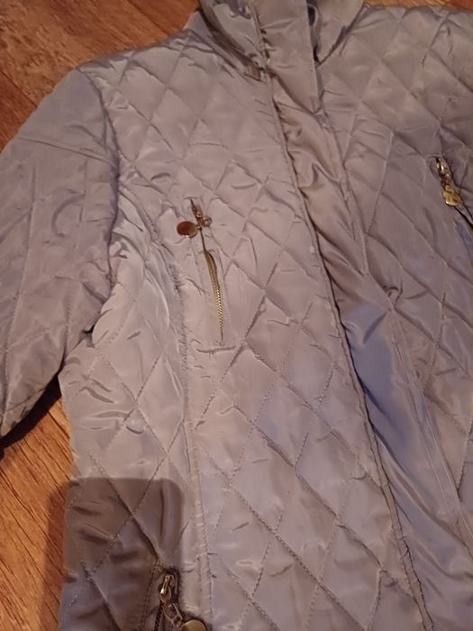 Куртка женская б/у продам