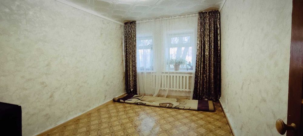 *Продам 2 комн квартиру ул. Лихачева . Срочно. ПЕРЕЕЗД