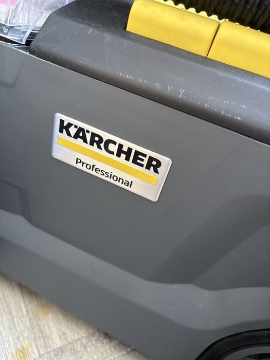 Karcher Professional. Аппарат для химчистки мебели