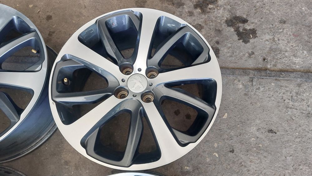 Оригинални джанти 4х100 за Пежо и Ситроен 17 цола 4x100