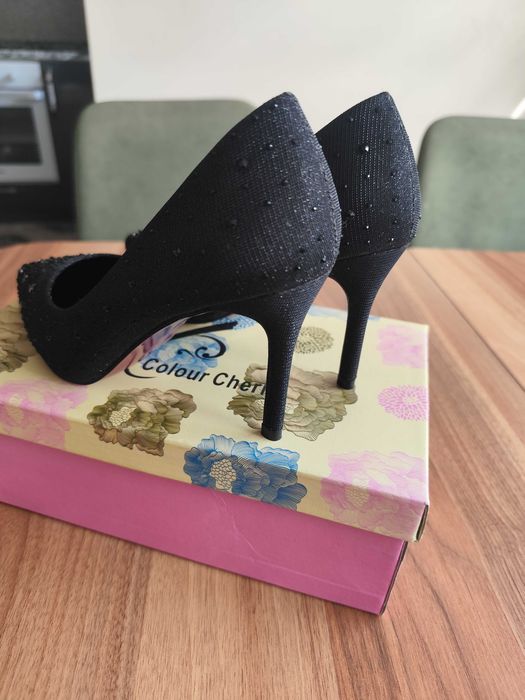 Дамски официалнк обувки