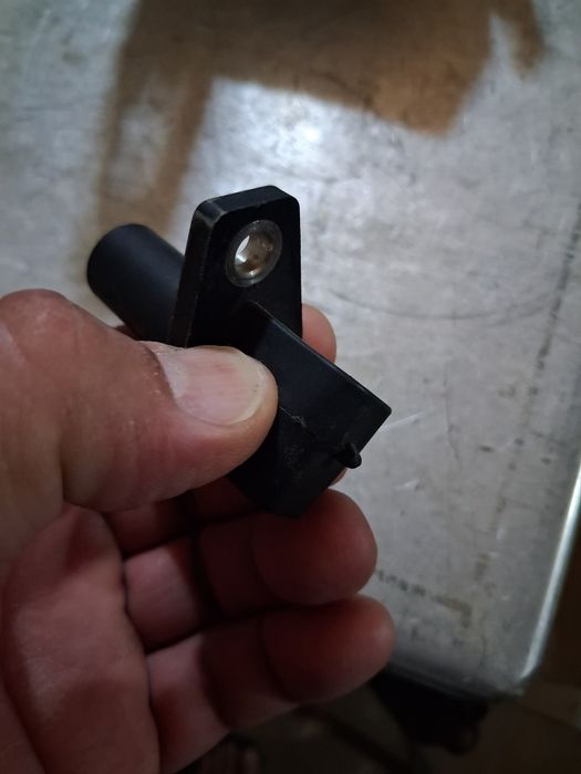 Продаю датчик коленвала от Ваз 2114