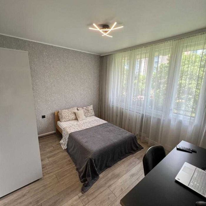 Продава се Тристаен апартамент в София, Хиподрума - 94 кв.м за 1756 €/кв.м - Снимка #1