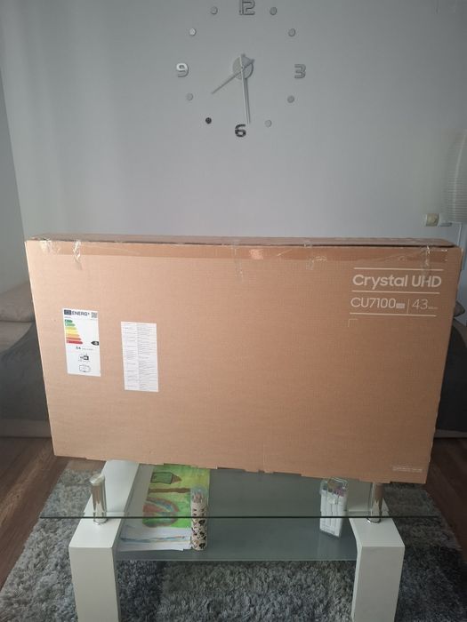Vand tv samsung cu7100