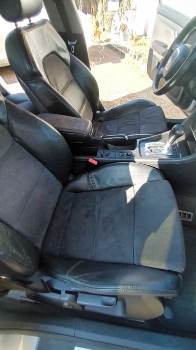 Vand audi a4 b7 pentru dezmembrări negociabil