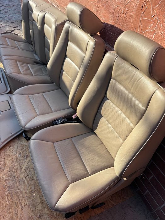 Бежевый салон на мерседес w124