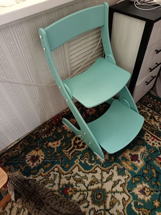 Продается детский стул