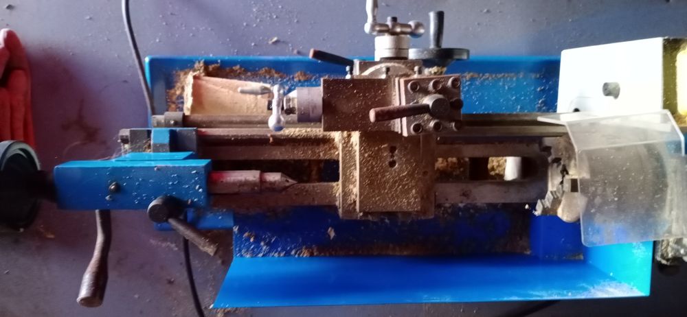 Токарный станок.