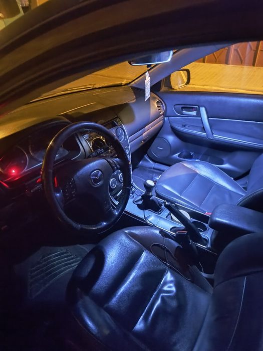 Vând Mazda 6
2.0 diesel
Pompa servo schimbată recent
Distribuție făcut