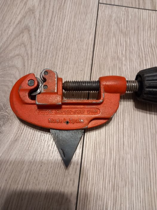 Vand 4 Cuter Tevi Rothenberger/Super ego Spain