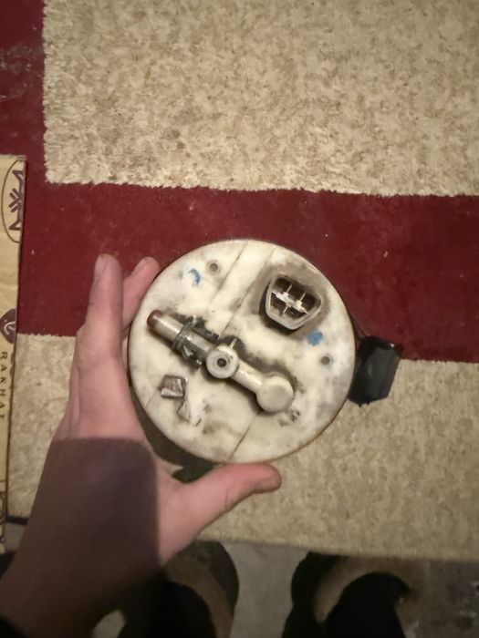 Бензанасос камри 25